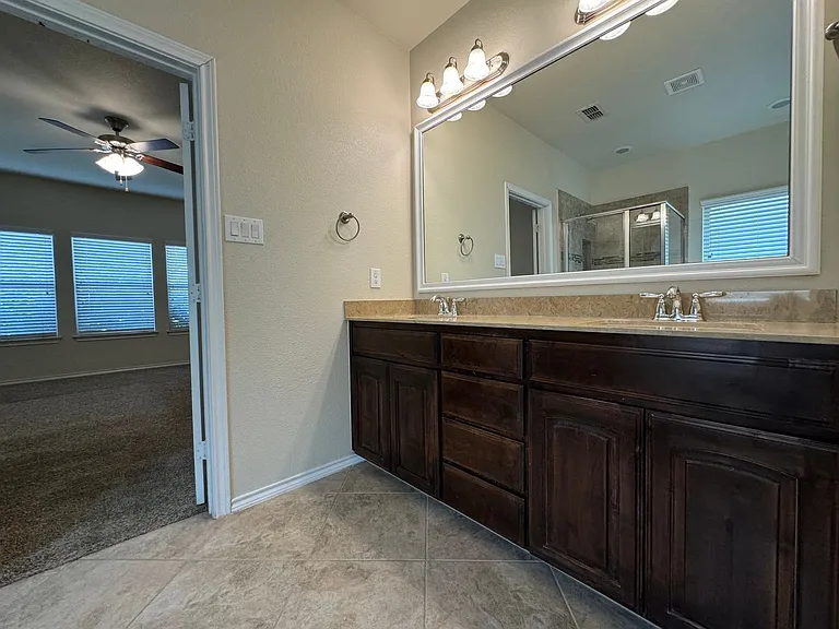 3020 Tamarack Ln — Photo 28