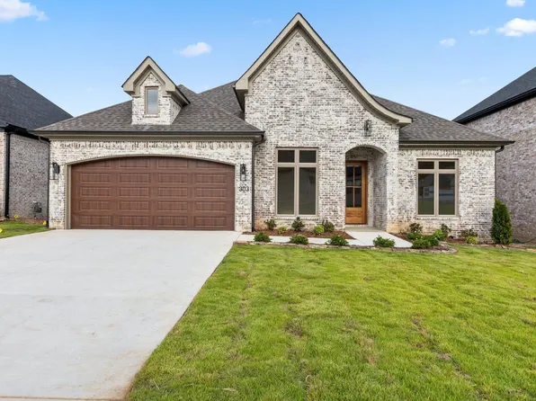 303 Copper Dr, Little Rock, AR 72223