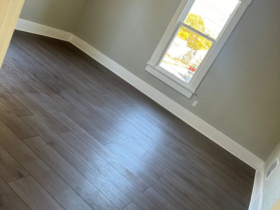 1st image of 300 Columbus St #2