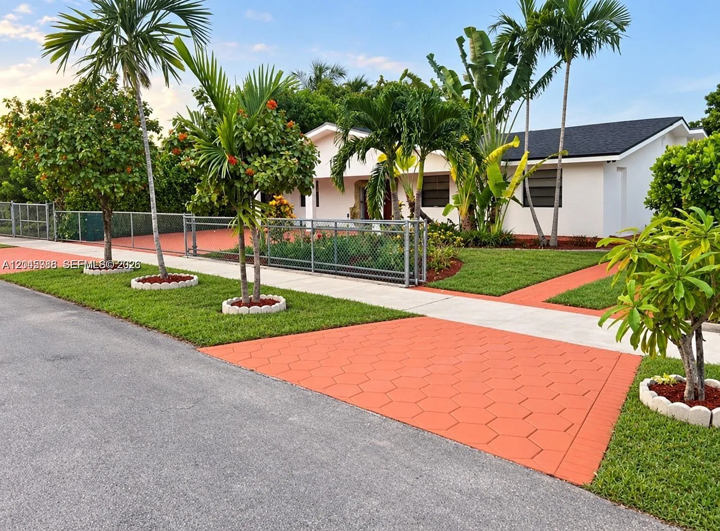 South Miami Heights 1st A — Photo 1