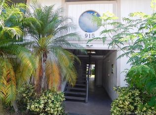 915 NE 199th St APT 102-15, Miami, FL 33179