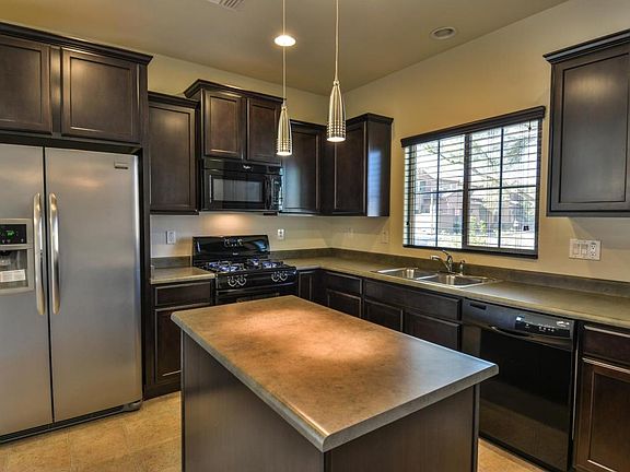 4th image of 3650 E Covey Ln