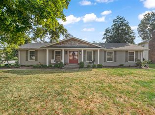 702 Wedgewood Cir, Bowling Green, KY 42103