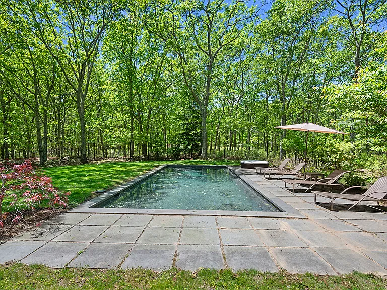 809 Edge Of Woods Rd — Photo 5