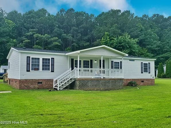 2260 Holly Springs Church Road, Williamston, NC 27892