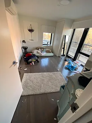 Rented by Compass | media 10