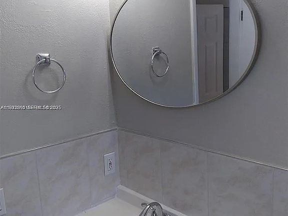 5th image of 2845 NW 13th Ct