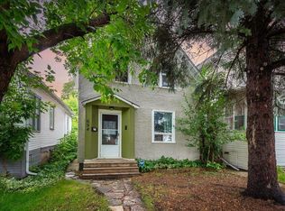 694 Valour Rd #1, Winnipeg, MB R3G3A9