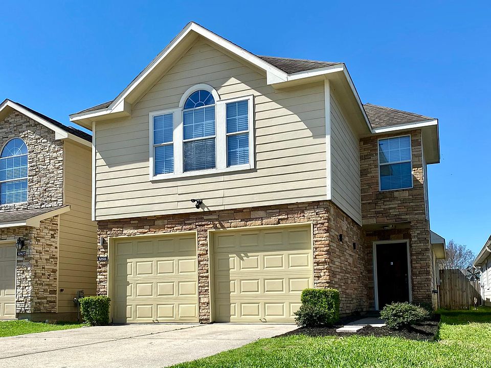 1st image of 10811 Waterfern Ct