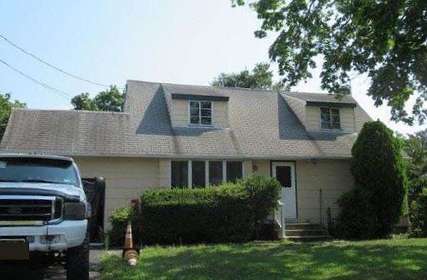 1st image of 6 Prade Ln