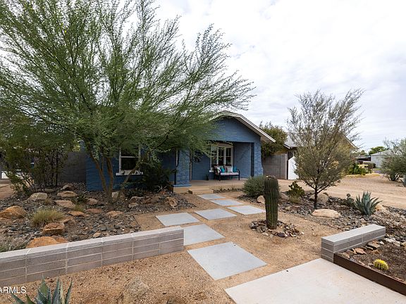 3rd image of 1244 E PALM Lane