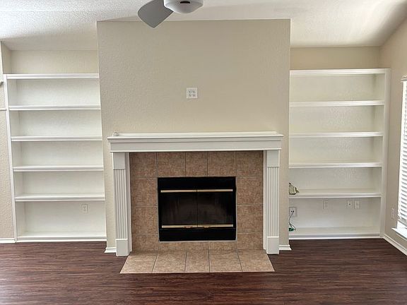 5th image of 1403 Haley Gray Dr