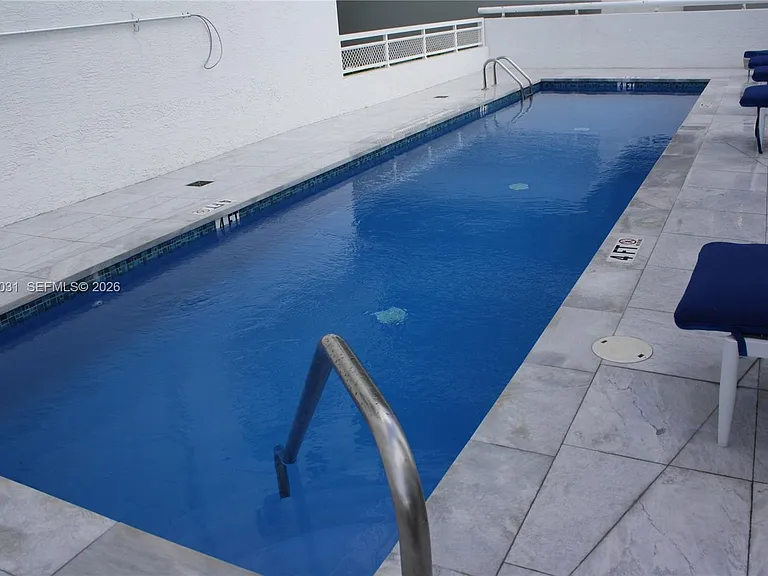 1701 Sunset Harbour Dr #L704 — Photo 27