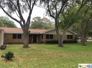 325 Avenue A, Blessing, TX 77419