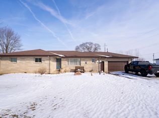 742 E Perry St, Paulding, OH 45879