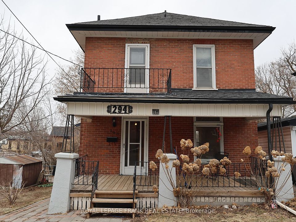 1st image of 294 Parkhill Rd W