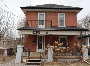 294 Parkhill Rd W, Peterborough, ON K9H 3H7