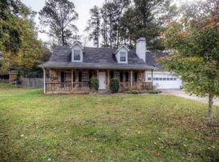 1218 Regal Heights Dr, Lithonia, GA 30058