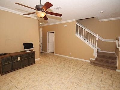 3rd image of 35 Canterbury Bell Dr