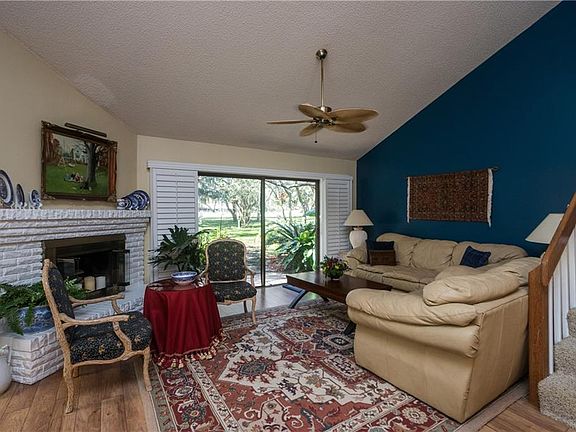 4th image of 1134 W Winged Foot Cir