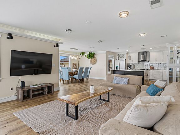 4th image of 334 Bluefish Dr Unit 5/6
