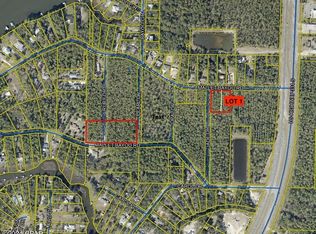 1 Mallet Bayou Rd, Freeport, FL 32439