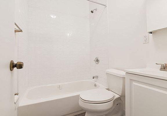 3rd image of 1137 Dean St #4A