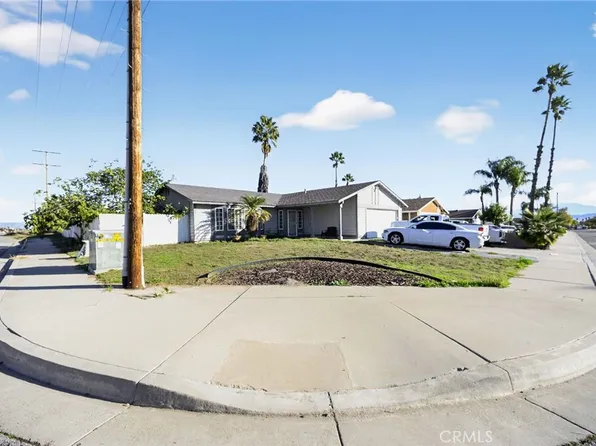 498 Serrana Rd, Perris, CA 92570