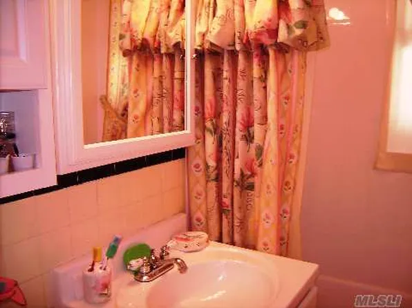 23-63 93rd Street image 1 of 10