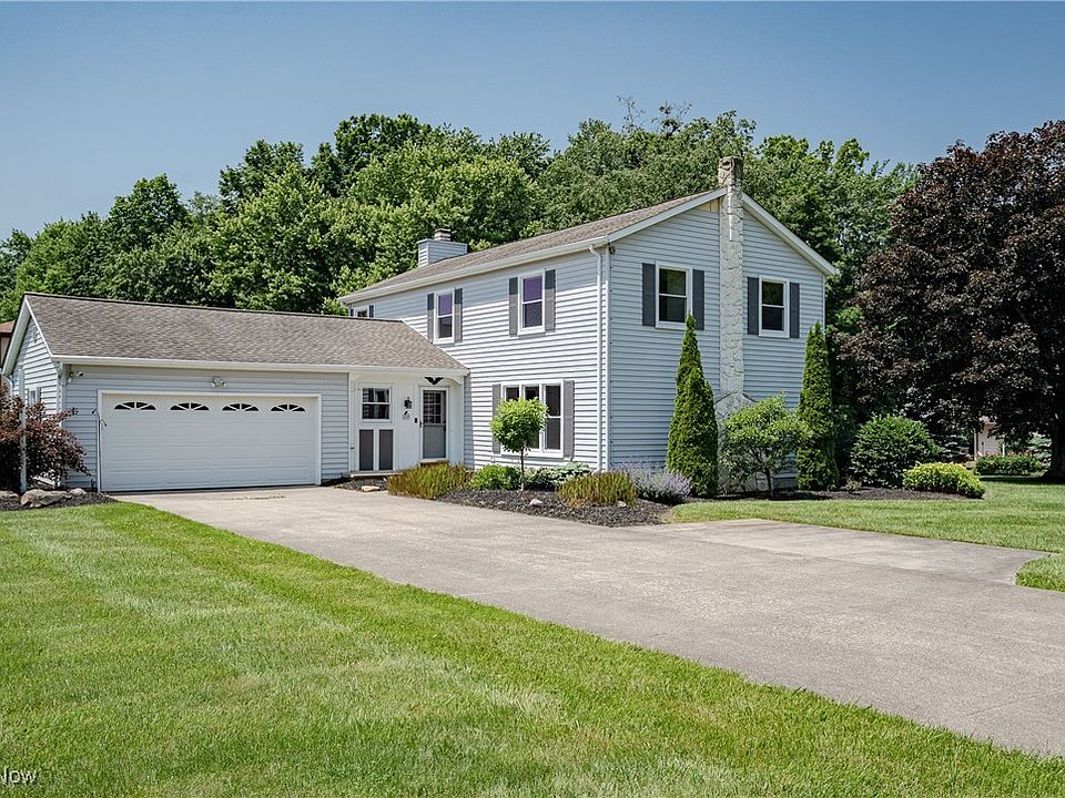 1st image of 8150 Stoney Brook Dr