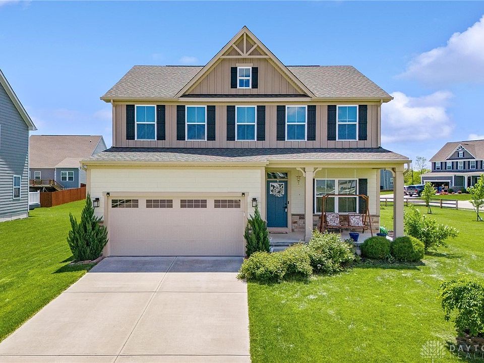 1st image of 404 Rebekah Ct