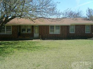 866 Truman Cir, Lancaster, TX