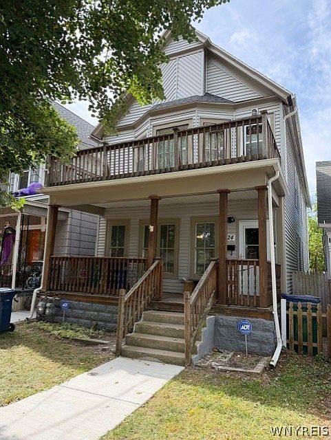 1st image of 324 Dearborn St