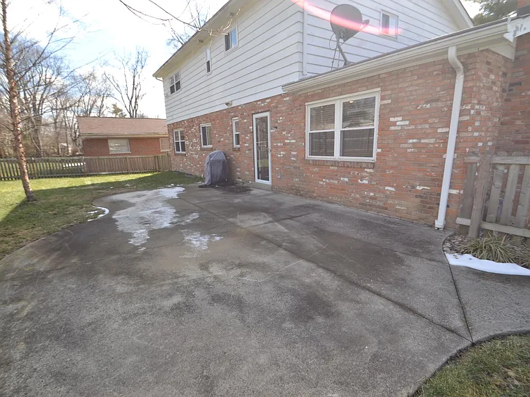 6234 Lakota Dr — Photo 40