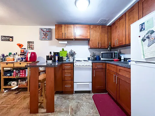 Rented by Compass | media 54