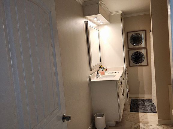 5th image of 4305 Cantrell Dr