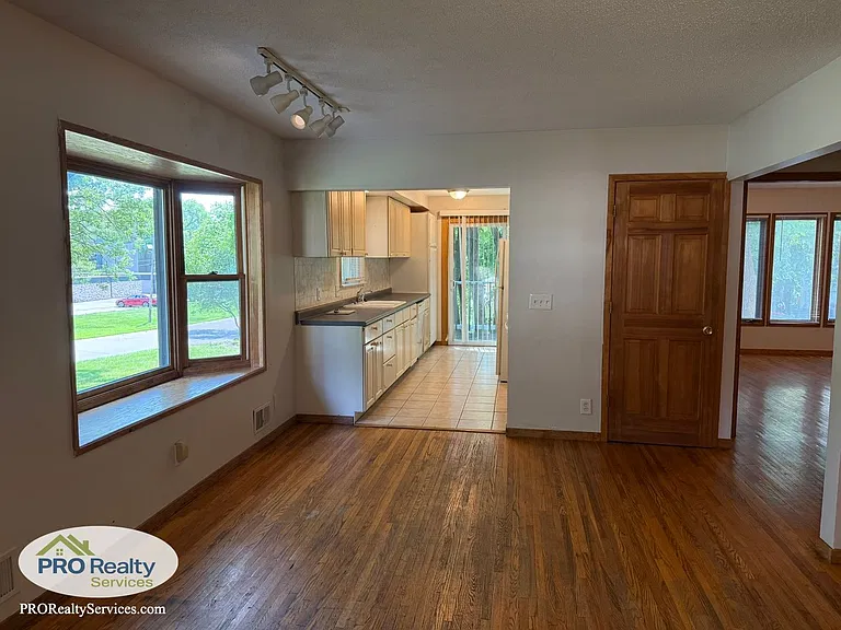 2525 Nathan Ln N — Photo 5