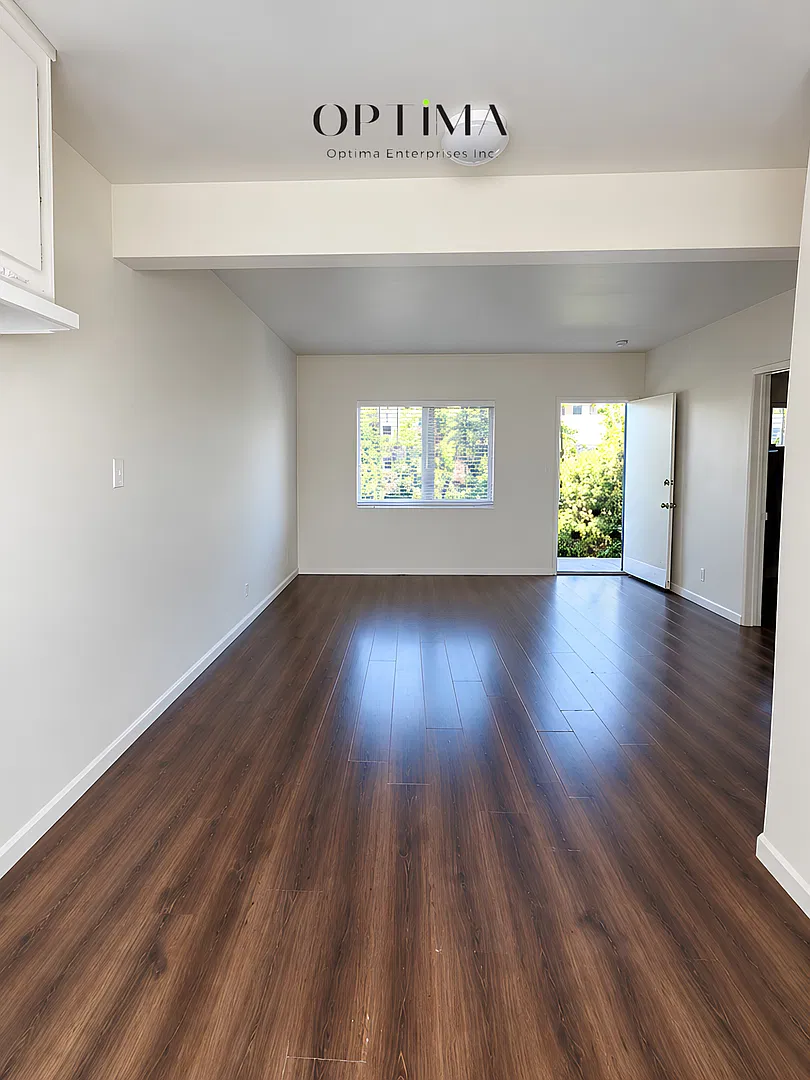 1575 Chestnut Ave (Howard K) — Photo 2