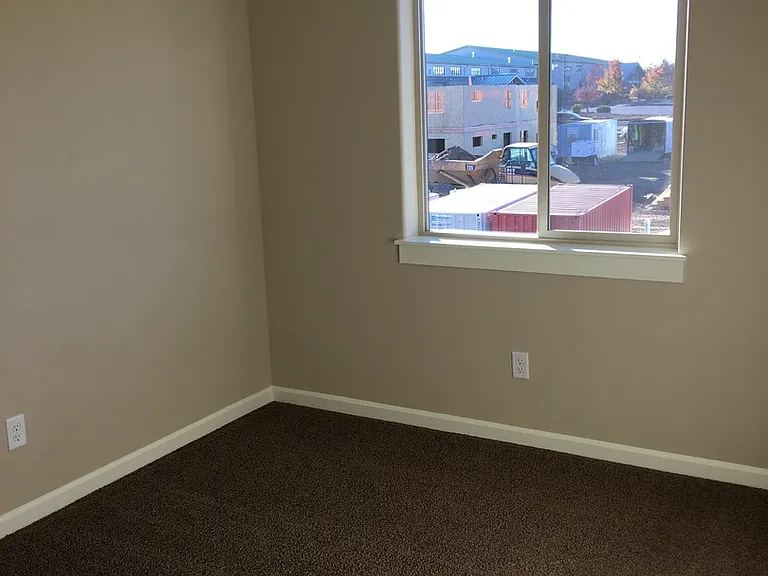 20803 Boulderfield Ave — Photo 16