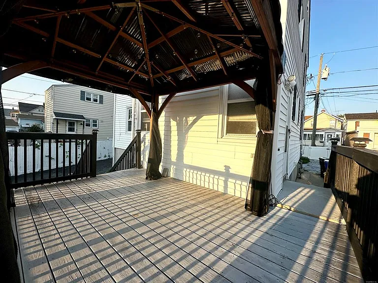339 Thompson St #1 — Photo 19