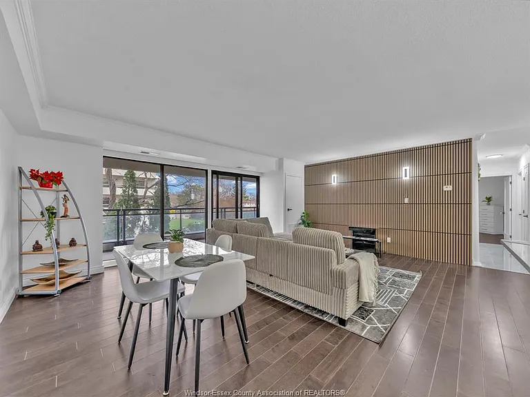 5125 Riverside Dr E #202 — Photo 9
