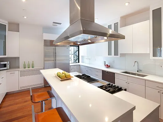 Sold by Sotheby's International Realty | media 46