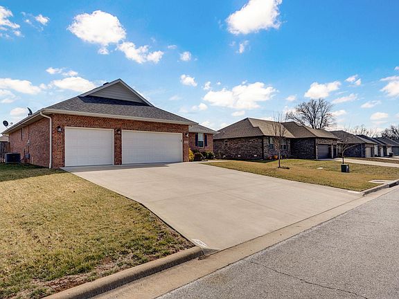 3rd image of 1312 S Canton Avenue