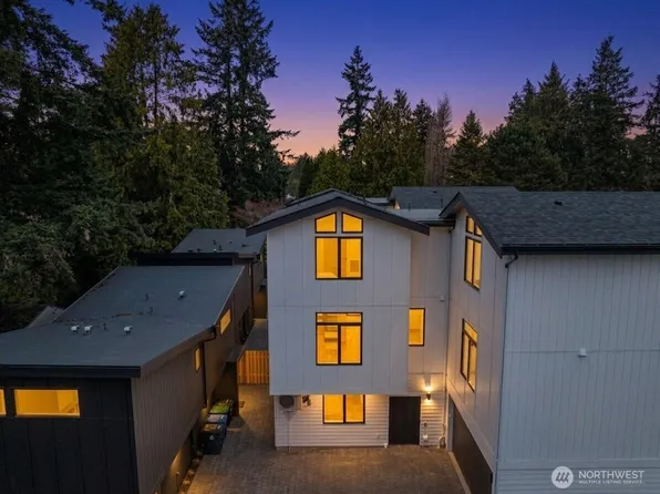 14033 Densmore Avenue N, Seattle, WA 98133