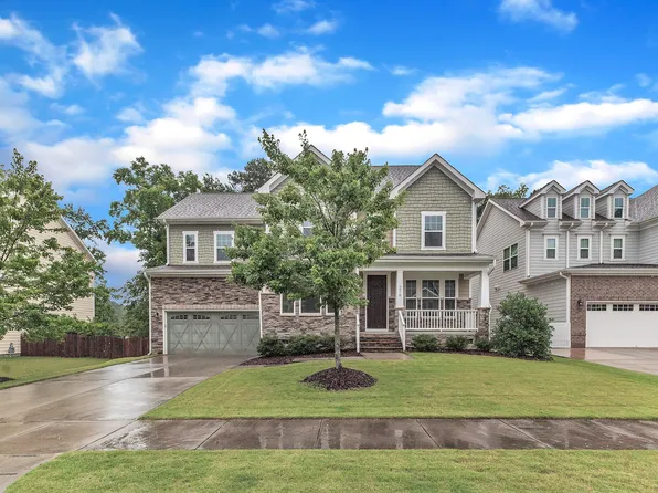 216 Pondside Dr, Apex, NC 27539