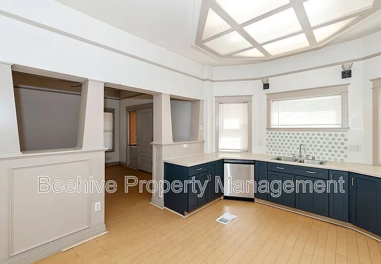 1301 W Monroe St #2 — Photo 9