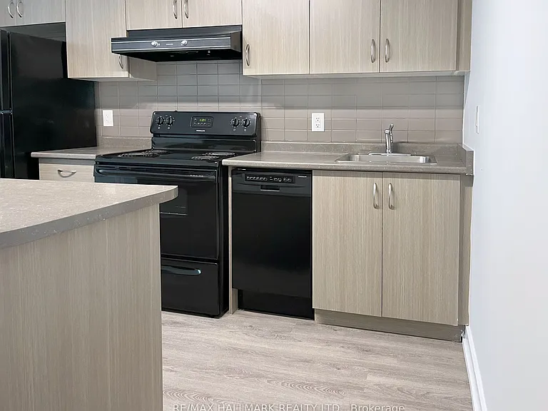 132 Berkeley St #401 — Photo 5