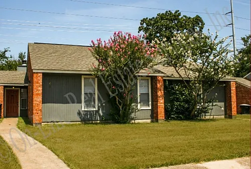 503 W Ridge Dr Photo 1