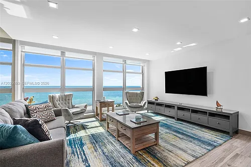 5055 Collins Ave Photo 1