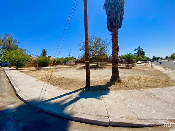 1102 Grace St, Bakersfield, CA 93305